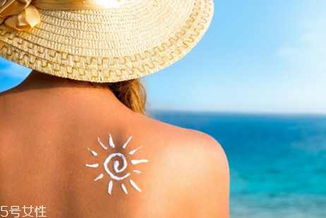 干性皮膚用哪款防曬霜好 干性皮膚用防曬霜要注意 干性皮膚用哪款防曬霜好 干性皮膚用防曬霜要注意