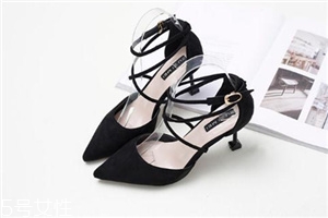 高跟鞋后跟磨腳怎么辦？再也不用擔心磨腳問題