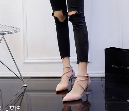 高跟鞋后跟貼怎么貼？后跟貼原來這樣用