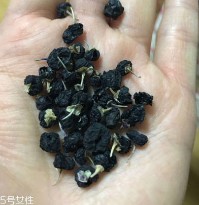 黑枸杞青少年能吃嗎？可以適量喝