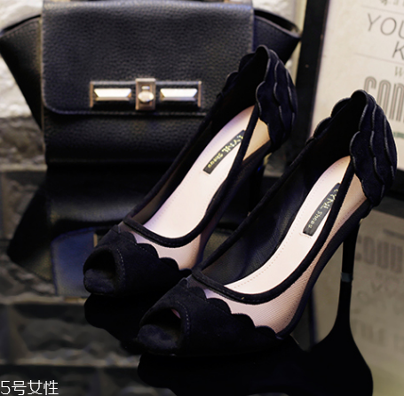 高跟鞋后面大了怎么辦？高跟鞋大了這樣做