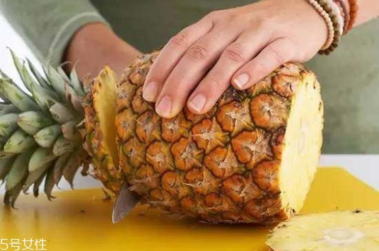 菠蘿皮有什么用處 菠蘿皮妙用大全 菠蘿皮有什么用處 菠蘿皮妙用大全