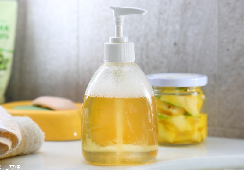 菠蘿皮有什么用處 菠蘿皮妙用大全 菠蘿皮有什么用處 菠蘿皮妙用大全