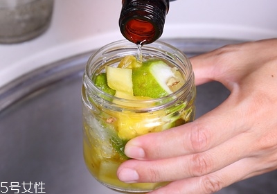 菠蘿皮有什么用處 菠蘿皮妙用大全 菠蘿皮有什么用處 菠蘿皮妙用大全