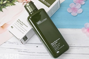 悅木之源菌菇水搭配什么乳液？