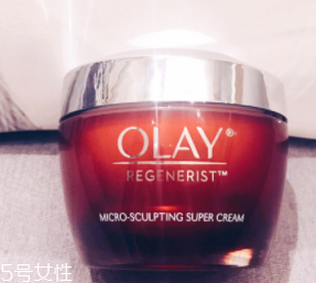 面霜和素顏霜可以同時(shí)用嗎？面霜用量不要太多