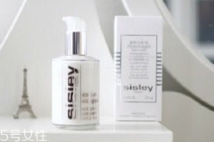 面霜和乳液都要用嗎？油皮可以只用一種