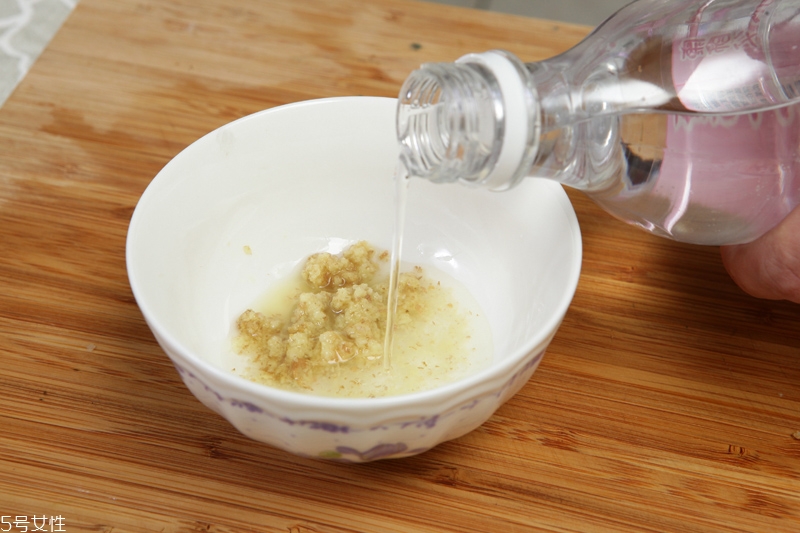 秋刀魚怎么處理 秋刀魚怎么去刺 秋刀魚怎么處理 秋刀魚怎么去刺