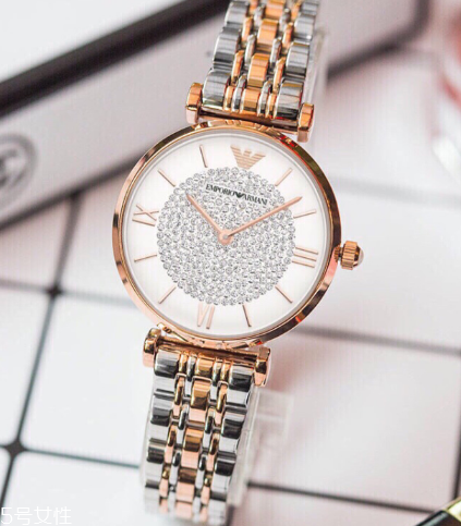 armani阿瑪尼滿天星手表哪個(gè)顏色好看？