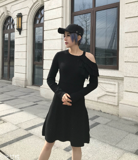 2018流行什么款式小黑裙？最經(jīng)典的性感風(fēng)