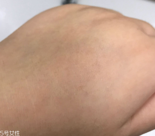 海藍之謎潔面凝露適合敏感肌嗎？