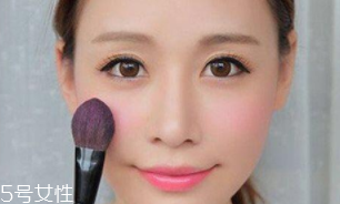 夏天化妝怎么樣不脫妝？8個小技巧讓你做清爽女神