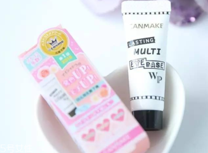 夏天化妝怎么樣不脫妝？8個小技巧讓你做清爽女神