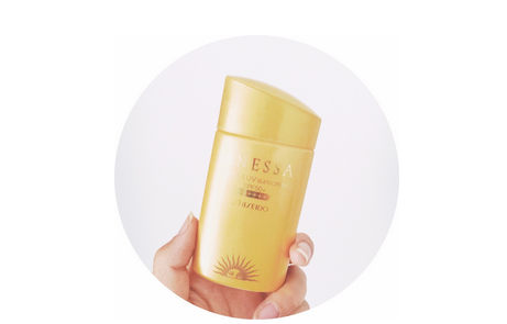 安耐曬噴霧和防曬霜有什么區(qū)別 防曬霜和噴霧的區(qū)別 安耐曬噴霧和防曬霜有什么區(qū)別 防曬霜和噴霧的區(qū)別