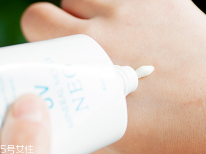 嘉娜寶防曬霜哪款好 含有物理防曬劑的防曬霜 嘉娜寶防曬霜哪款好 含有物理防曬劑的防曬霜