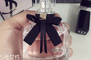 圣羅蘭反轉(zhuǎn)巴黎香水好聞嗎？愛情的味道