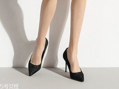 高跟鞋鞋底太硬怎么辦？鞋底硬了對腳不好