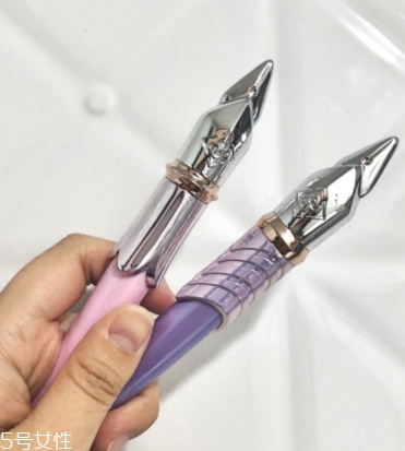 vivlas唯蘭頌鋼筆口紅怎么樣？自帶變色效果