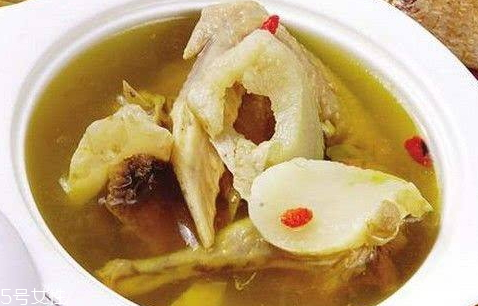 玉竹可以和什么搭配吃 搭配建議 玉竹可以和什么搭配吃 搭配建議