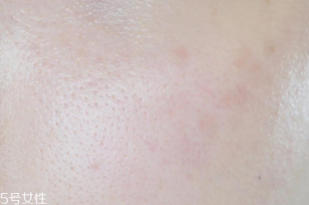 darphin朵梵8花精露怎么樣？百妍緊致芳香精露好用嗎？