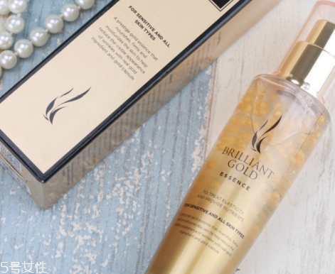 精華油和精華液的區(qū)別 五點(diǎn)不一樣 精華油和精華液的區(qū)別 五點(diǎn)不一樣