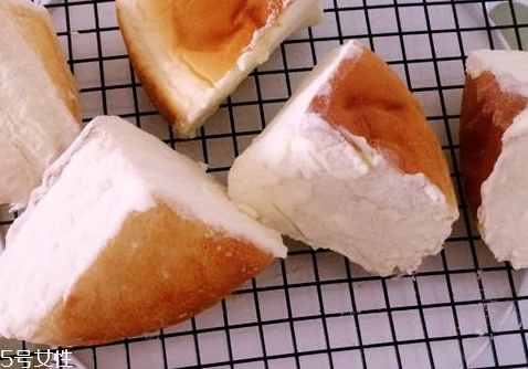 奶酪包可以加熱嗎 加熱時(shí)間不宜過長 奶酪包可以加熱嗎 加熱時(shí)間不宜過長