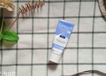 露得清a醇用完要關燈嗎 露得清a醇晚霜使用順序 露得清a醇用完要關燈嗎 露得清a醇晚霜使用順序