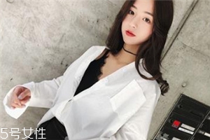 襯衫可以搭配羽絨服嗎？襯衫要這樣搭配
