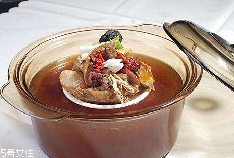 太子參可以和什么煲湯 適宜搭配 太子參可以和什么煲湯 適宜搭配