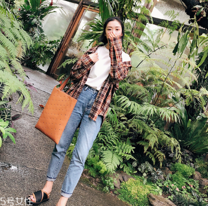 襯衫搭配什么褲子？簡約時尚兩不誤