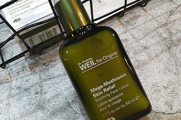 悅木之源靈芝精華素與靈芝精華乳有什么區(qū)別？