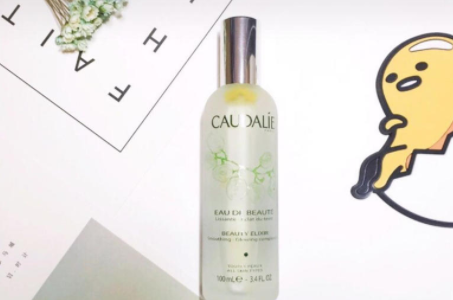 油性肌膚用什么爽膚水好？歐緹麗皇后水專為油皮設(shè)計(jì)