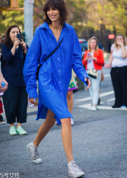 襯衫裙配什么鞋子？玩轉(zhuǎn)春日街頭風(fēng)