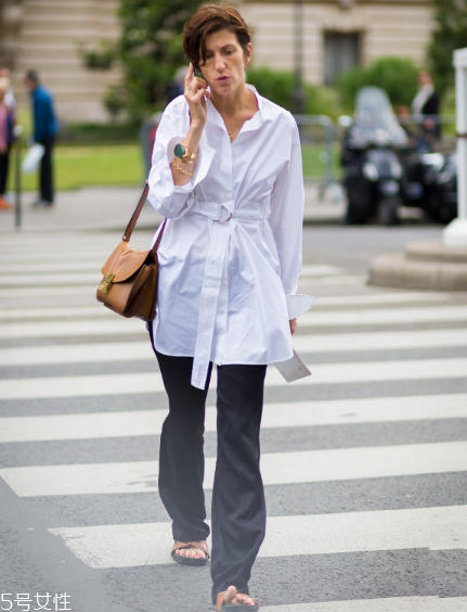 襯衫裙配什么鞋子？玩轉(zhuǎn)春日街頭風(fēng)