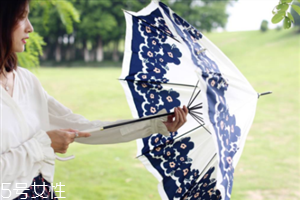 wpc遮陽(yáng)傘真的能防曬嗎 日本人手一把的太陽(yáng)傘 wpc遮陽(yáng)傘真的能防曬嗎 日本人手一把的太陽(yáng)傘