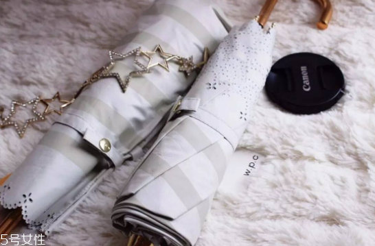 wpc遮陽傘真的能防曬嗎 日本人手一把的太陽傘 wpc遮陽傘真的能防曬嗎 日本人手一把的太陽傘