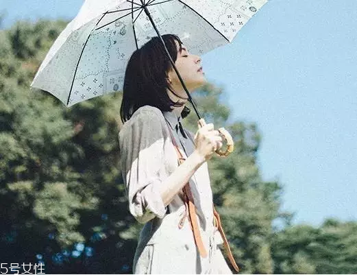 wpc遮陽傘真的能防曬嗎 日本人手一把的太陽傘 wpc遮陽傘真的能防曬嗎 日本人手一把的太陽傘