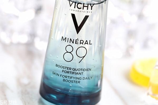 經(jīng)常熬夜用什么精華？3款實(shí)力派養(yǎng)出嫩膚新境界