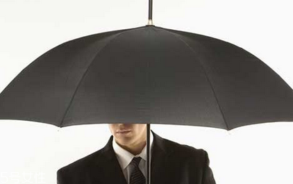 雨傘可以當(dāng)太陽傘嗎 雨傘沒有防曬值
