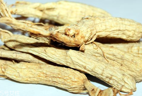 白參什么季節(jié)吃最好 秋冬進食比較好 白參什么季節(jié)吃最好 秋冬進食比較好