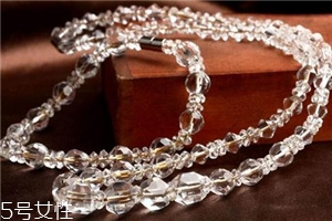 白水晶項(xiàng)鏈一般多少錢？色澤越通透價(jià)值越高