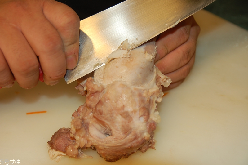 豬內(nèi)臟怎么清洗 常見豬內(nèi)臟選購(gòu)與處理