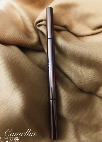 皮膚黑用什么眉筆？眉筆顏色不要太淺太紅