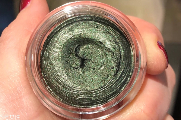 tom ford雙層眼影膏09和10哪個(gè)好？09和10對(duì)比