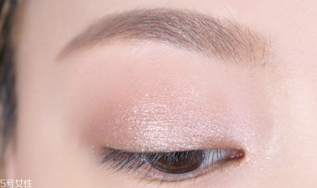 tom ford雙層眼影膏09和10哪個(gè)好？09和10對(duì)比