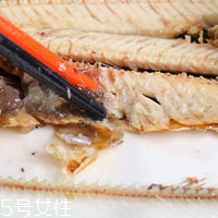 秋刀魚(yú)怎么去骨 秋刀魚(yú)去骨小技巧
