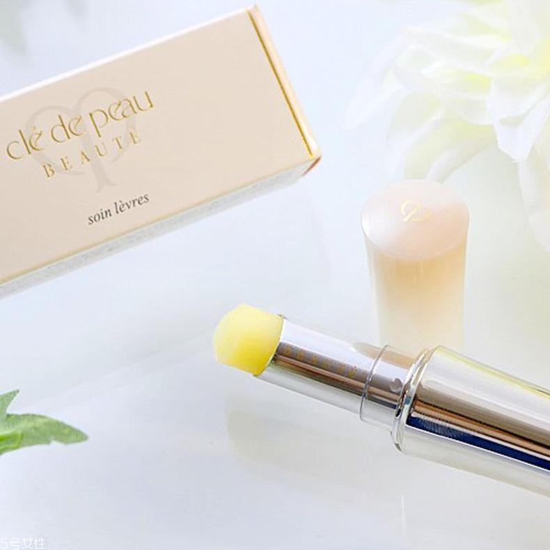 cpb精純修護(hù)唇膏好用嗎？不粘膩不泛油