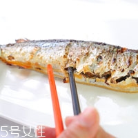 秋刀魚(yú)怎么去骨 秋刀魚(yú)去骨小技巧