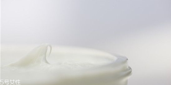 身體乳可以美白嗎 要堅持使用 身體乳可以美白嗎 要堅持使用