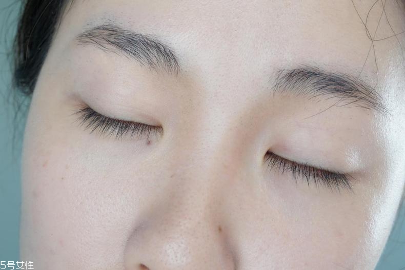 魅可時(shí)尚焦點(diǎn)小眼影omega試色 人氣王超百搭 魅可時(shí)尚焦點(diǎn)小眼影omega試色 人氣王超百搭